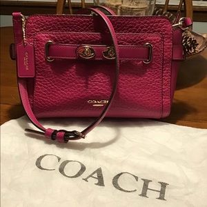 COACH HANDBAG